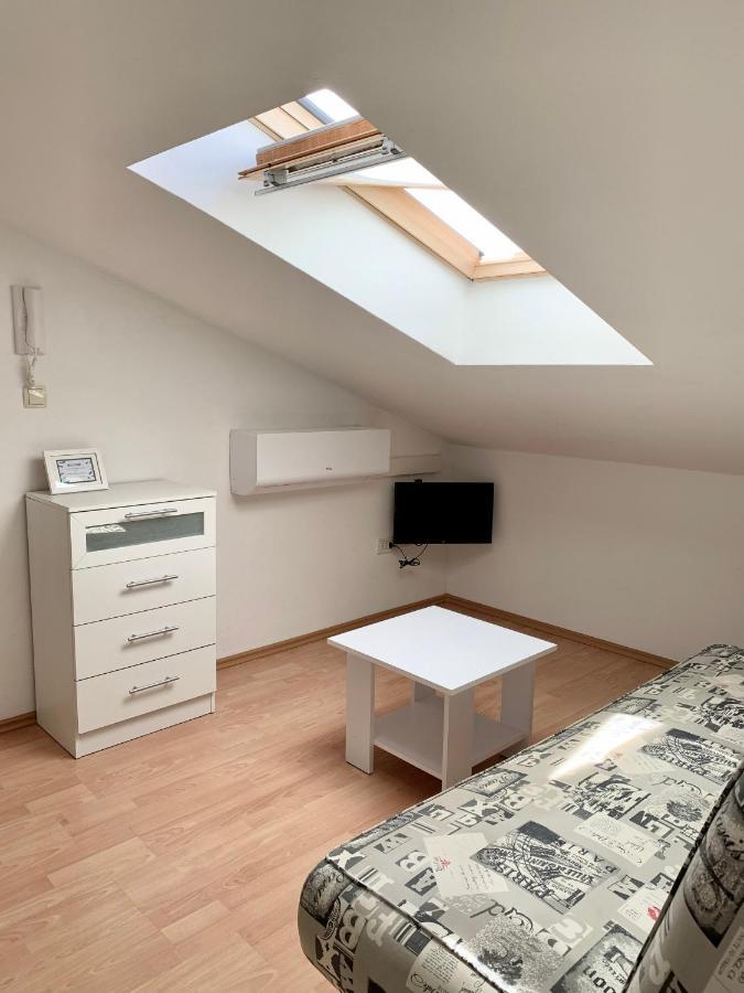 Apartments Happy Stay Center Baska Luaran gambar